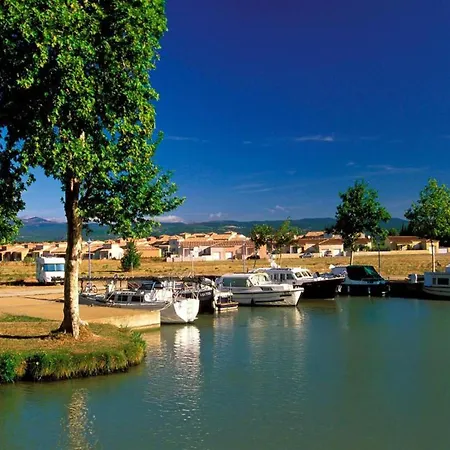 Lakeview With Garden Homps (Aude)